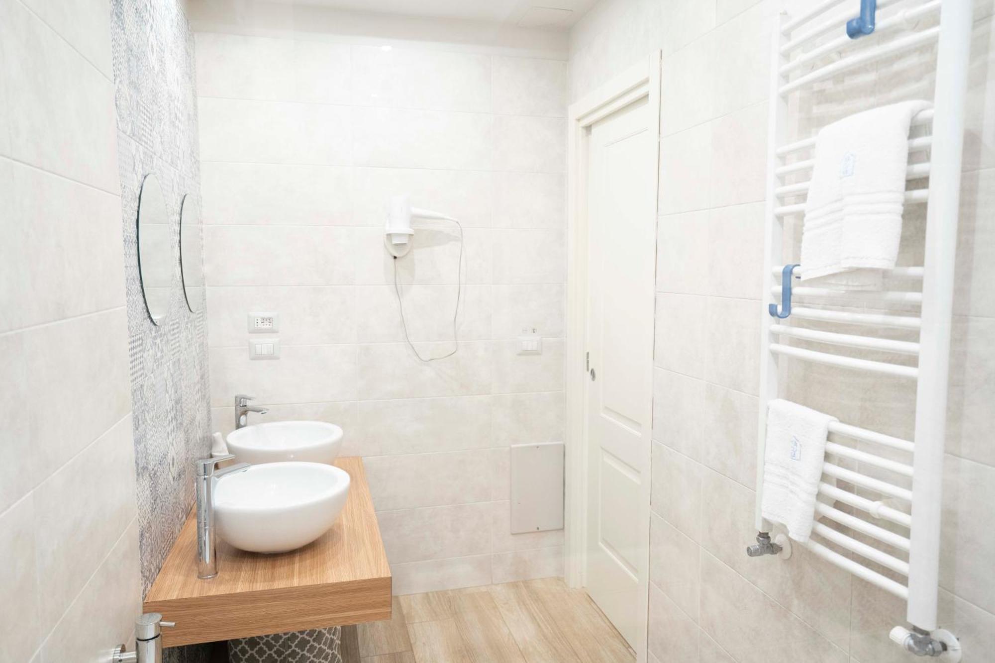Vacuna Pleasant Rooms 나폴리 외부 사진
